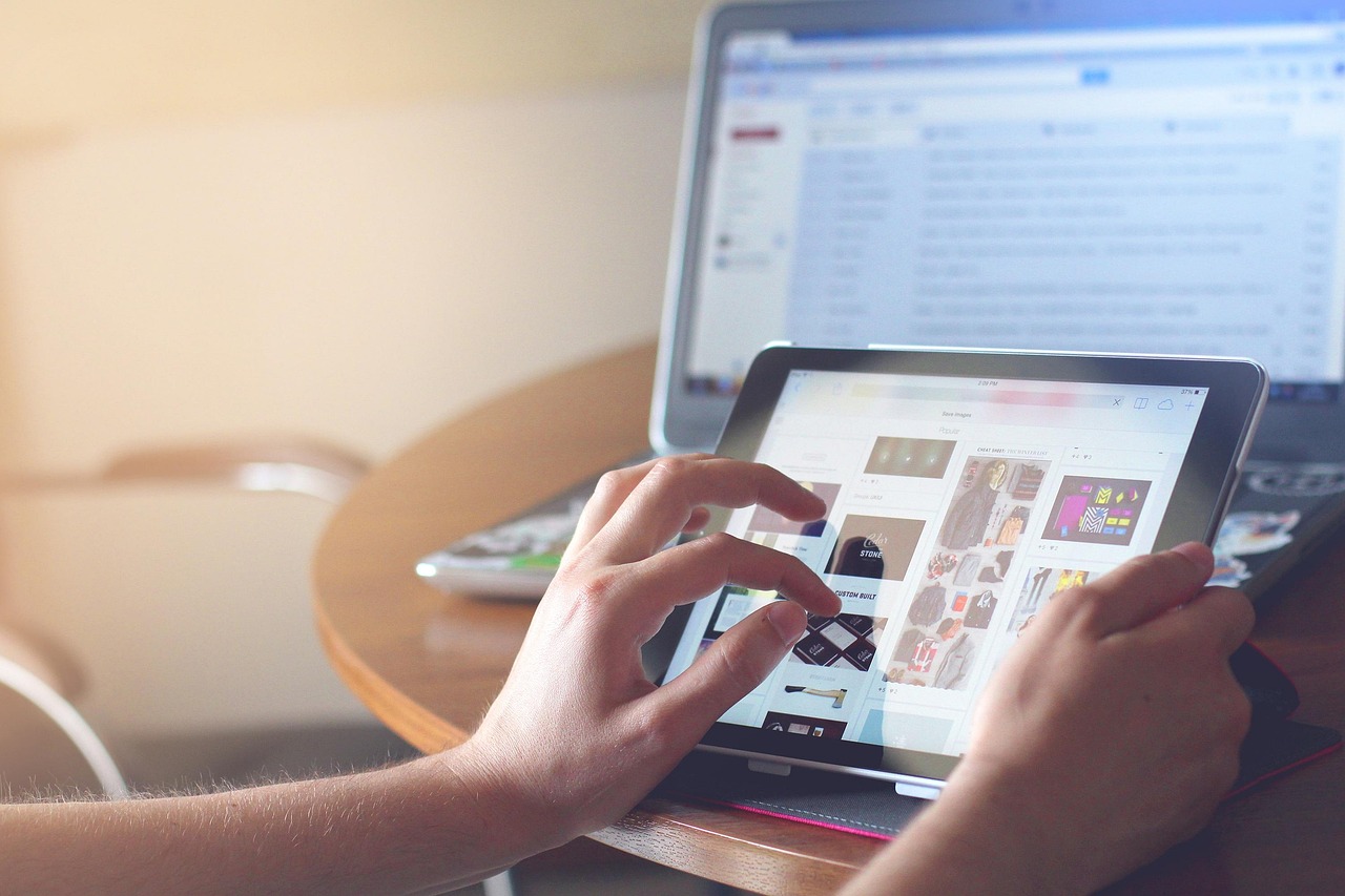 VPay by Virtuals Sees Significant Market Activity with 51.63% Surge