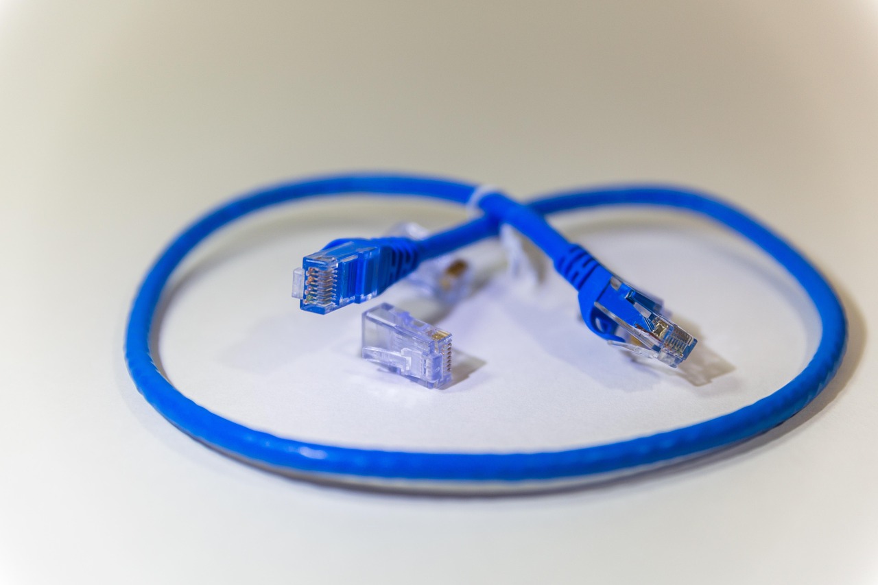 Arista Networks Increases AI Revenue Forecast Amid Market Growth
