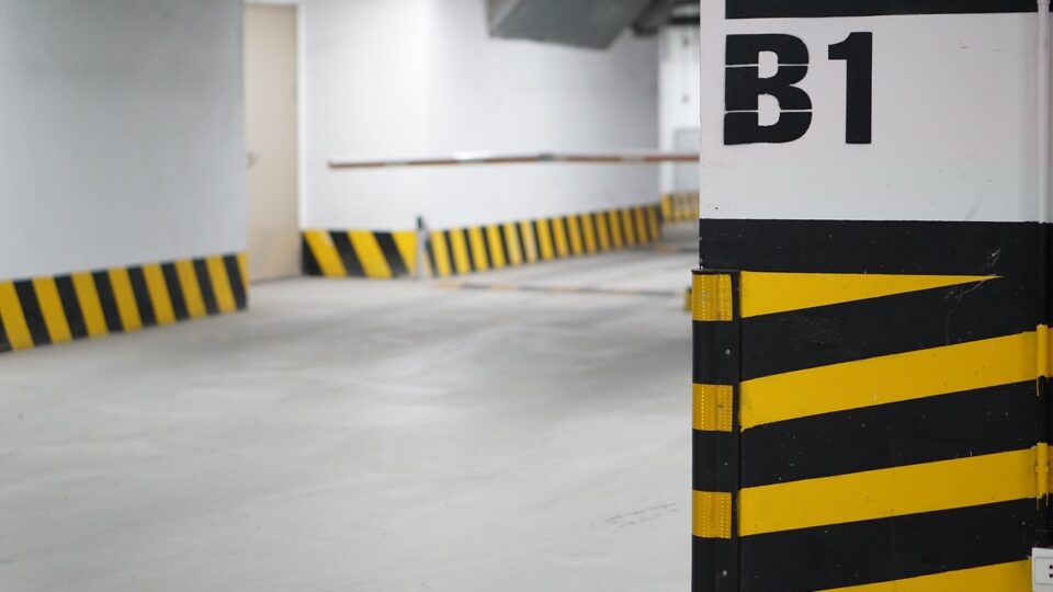 HIVE Digital Technologies Invests in $687M AI Gigafactory in Ontario