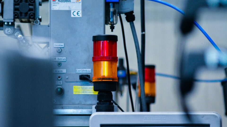 AI's impact on labor economy — Drew Edwards, Simon Khalaf
