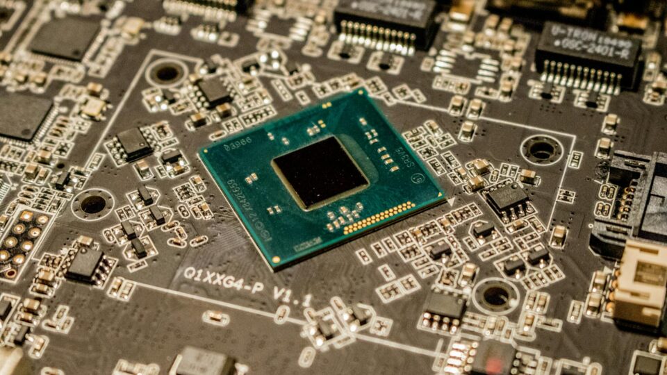 Analog Devices Expands AI Infrastructure with $1.5 Billion Acquisition
