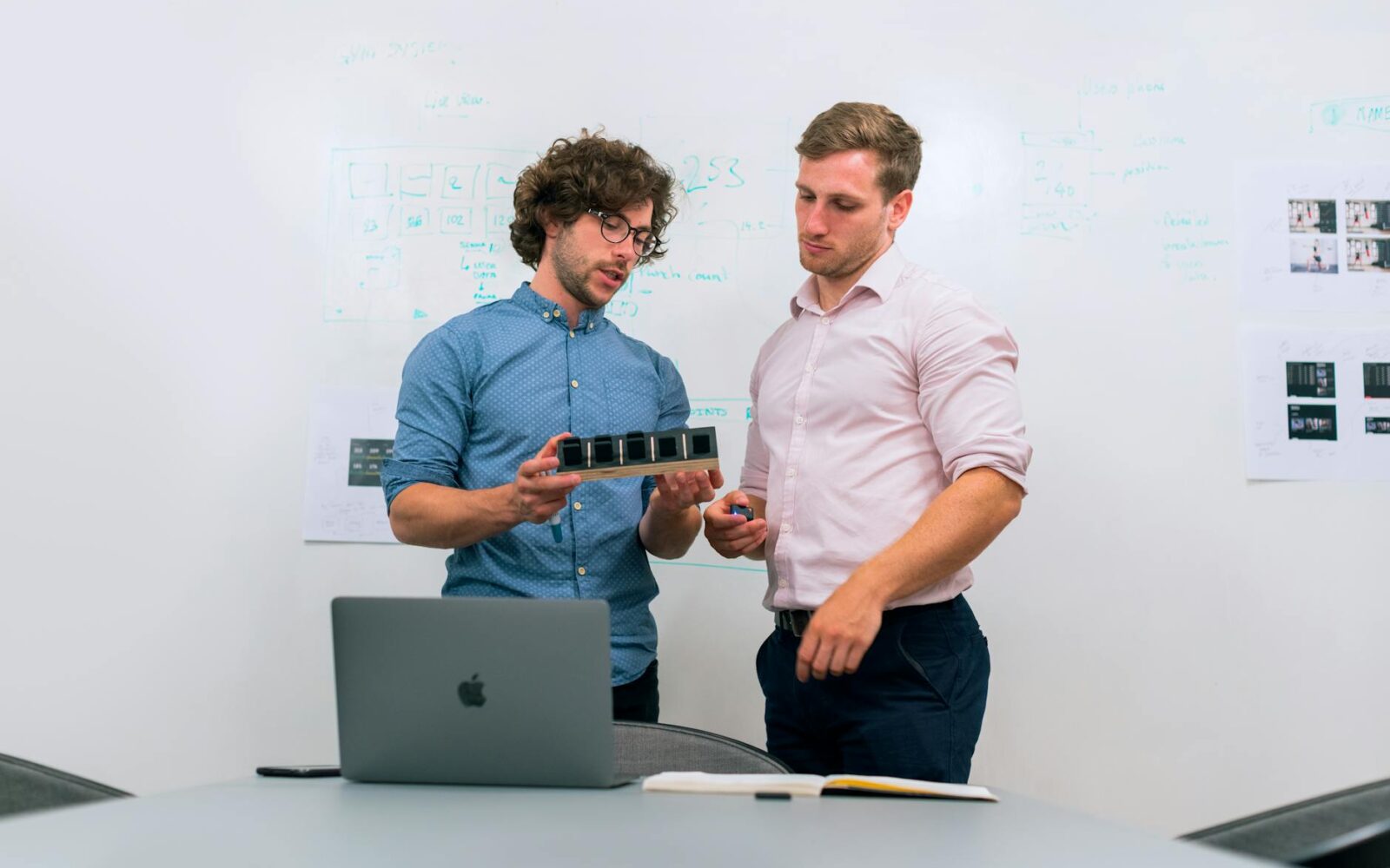 LaunchDarkly’s AgentControl Enhances Real-Time AI Agent Management
