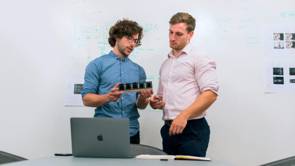 LaunchDarkly’s AgentControl Enhances Real-Time AI Agent Management