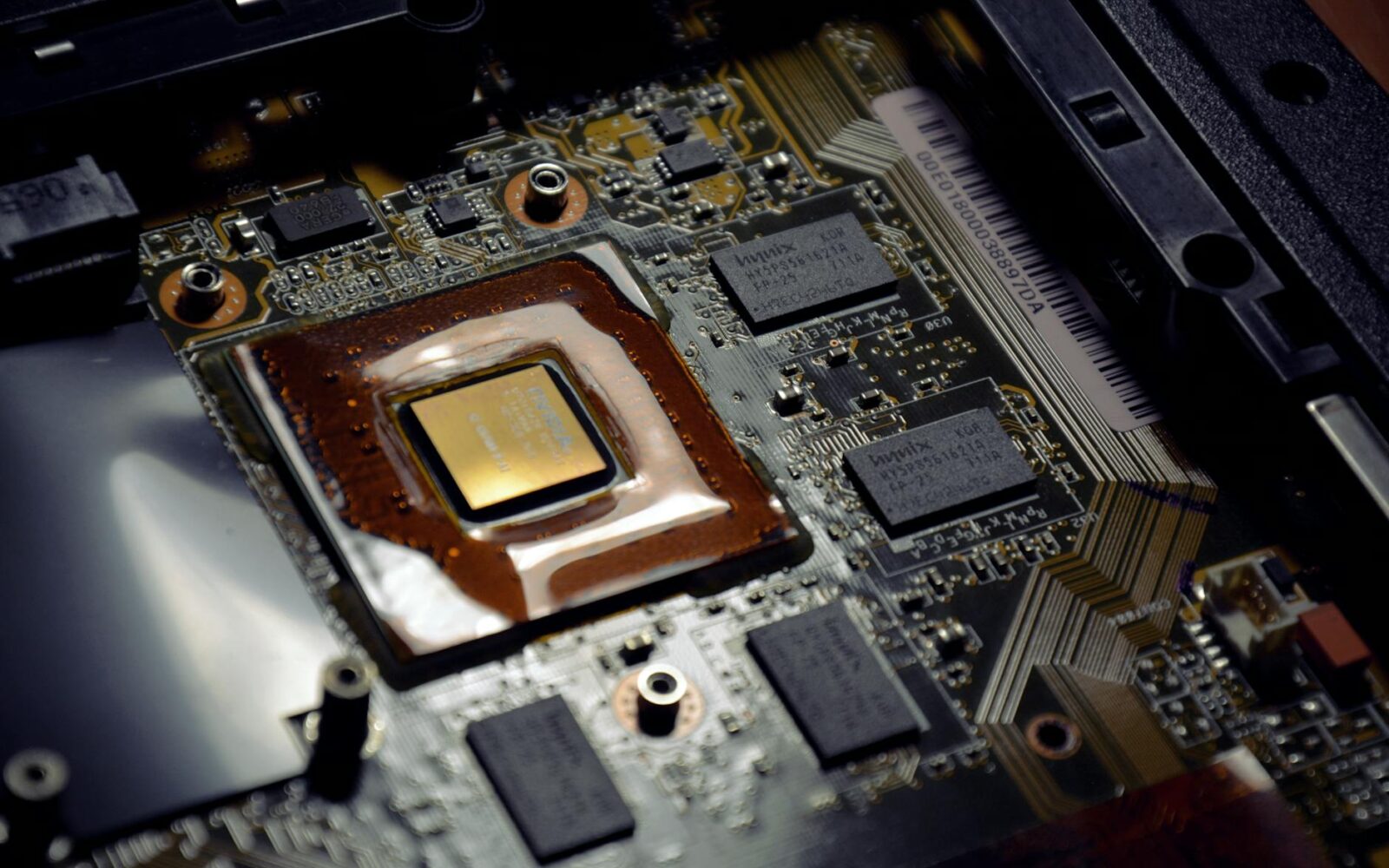 Michael Platt Exits Major AI Stocks, Bets Big on Semiconductor Growth