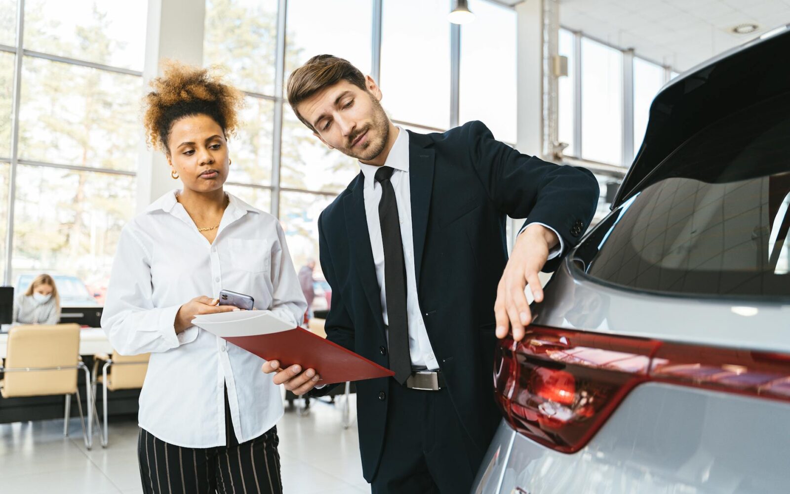 First AI Agent-to-Agent Car Sale Marks a Milestone in Automotive Transactions