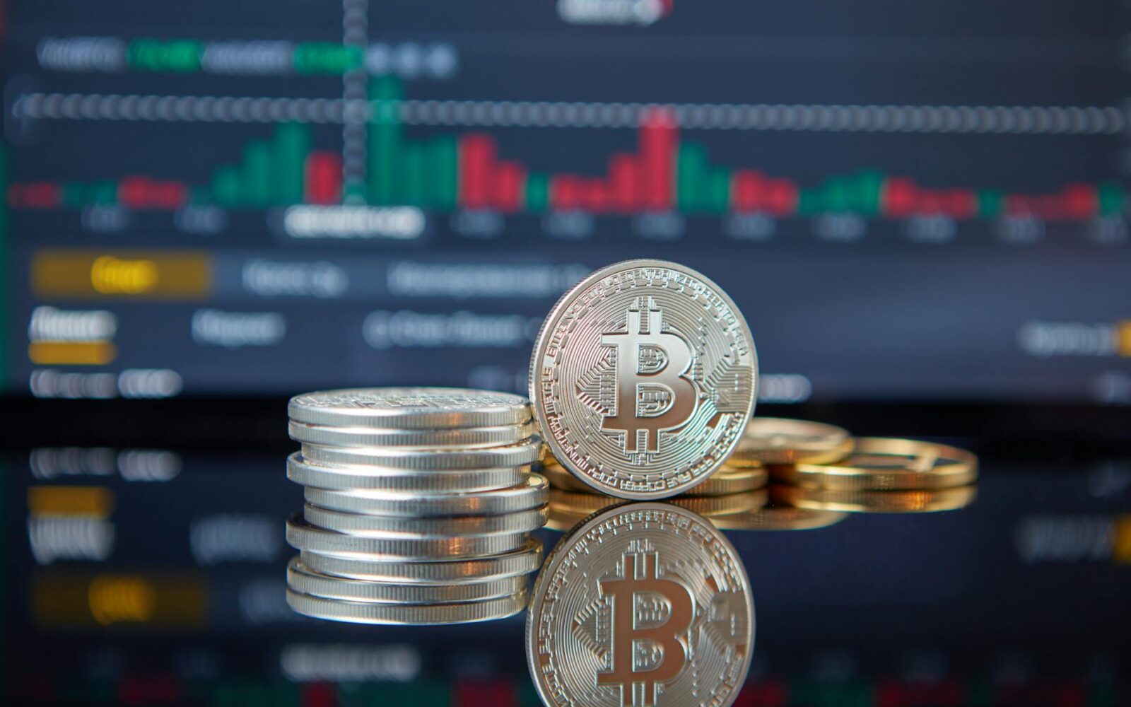 AI Agents Facilitate Financial Analysis with Minimal Costs