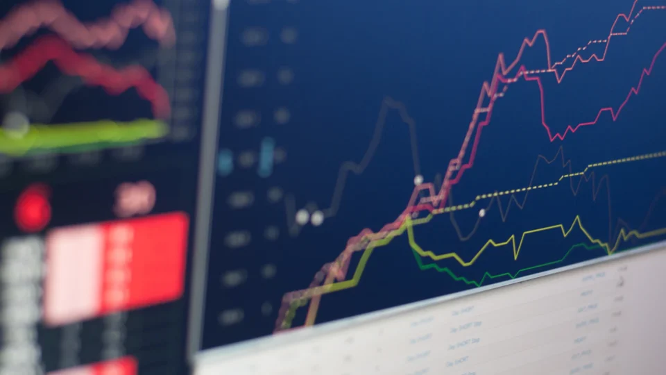 AI Trading Bots Set to Dominate Investment Strategies by 2026