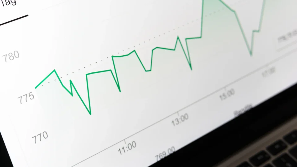 Investment Risks in AI Infrastructure Highlighted by T. Rowe Price