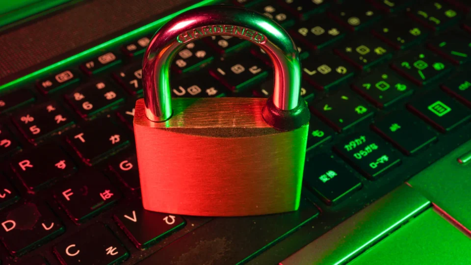 AI Governance Gap Exposes Risks in Enterprise Workforces