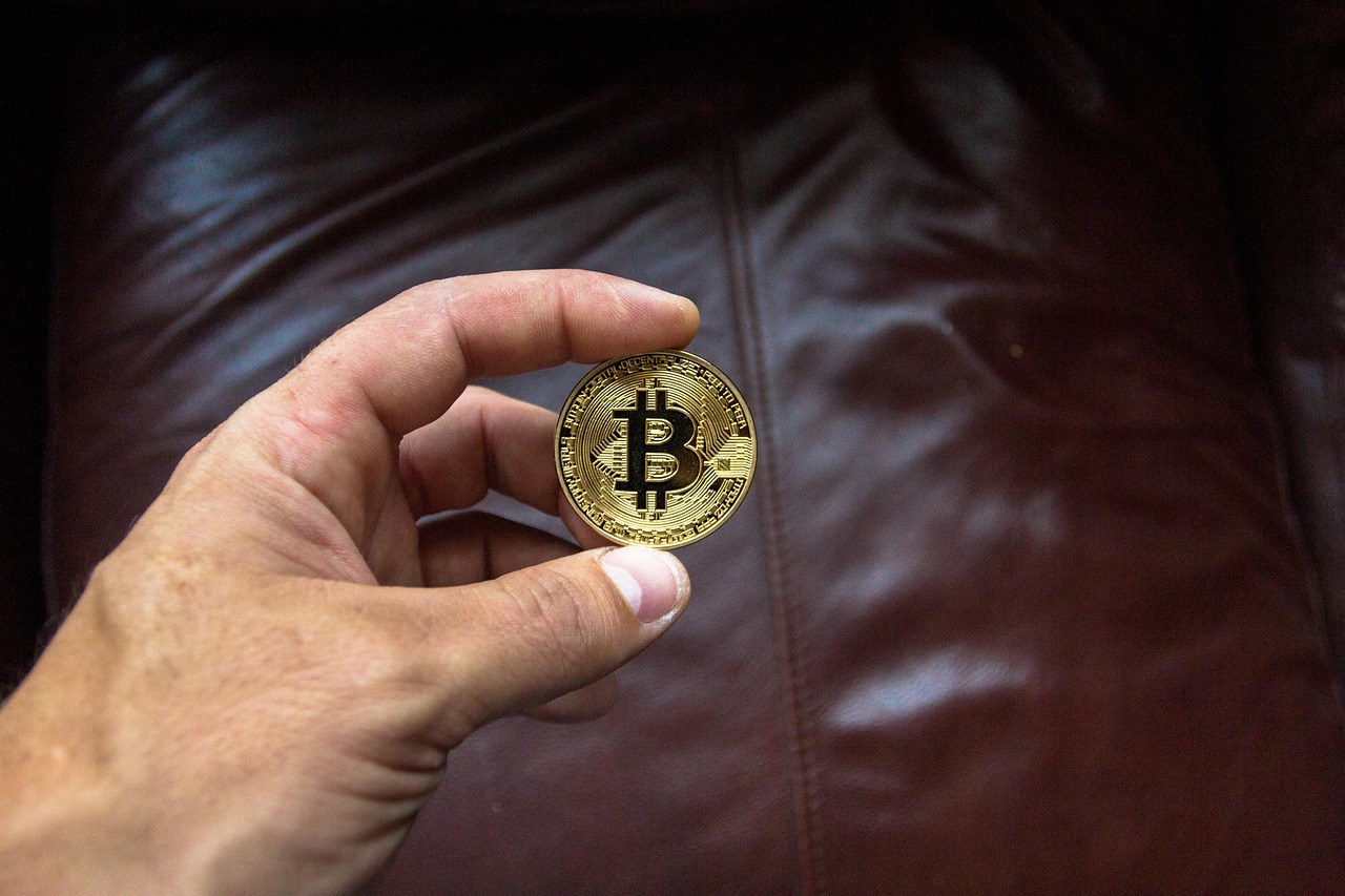 AI Models Forecast Modest Recovery for Major Cryptocurrencies by Year-End 2026