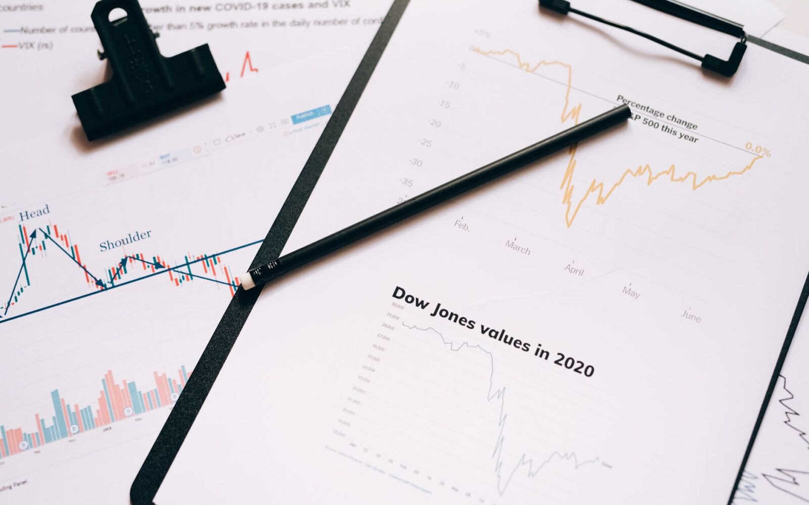 XRP Hits 19-Month Low: AI Predicts Strong Recovery Potential