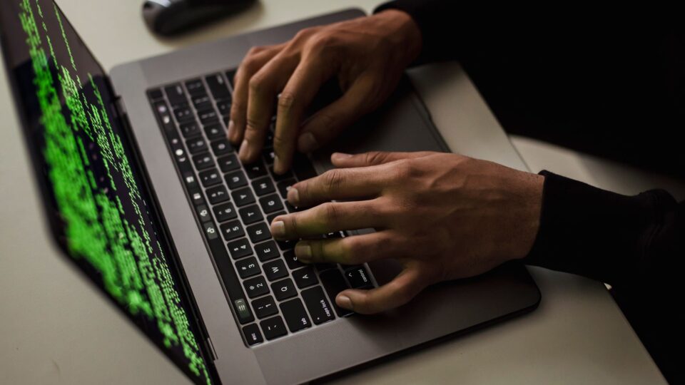 Drata Launches AI Agent Governance to Address Security Challenges