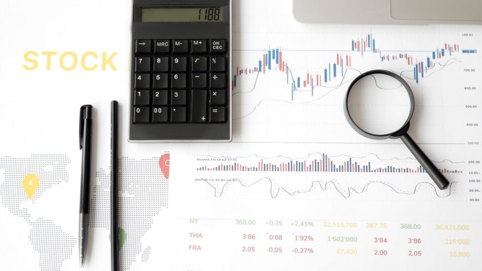Siemens Stock Valuation: A Mixed Picture Amid Recent Declines