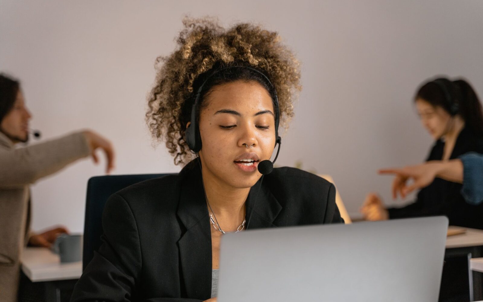 AI Agents to Manage Half of Customer Service Calls by 2027