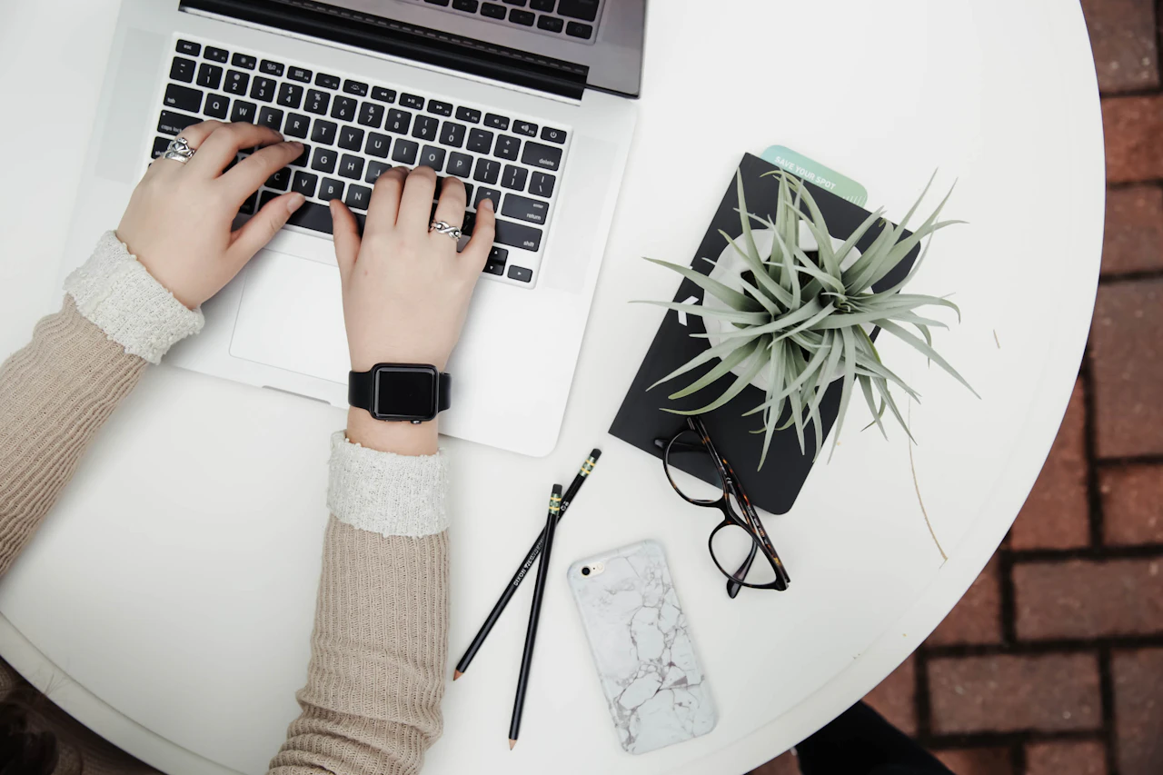 Open-Source AI Agents Transition from Hobby to Workplace Companion