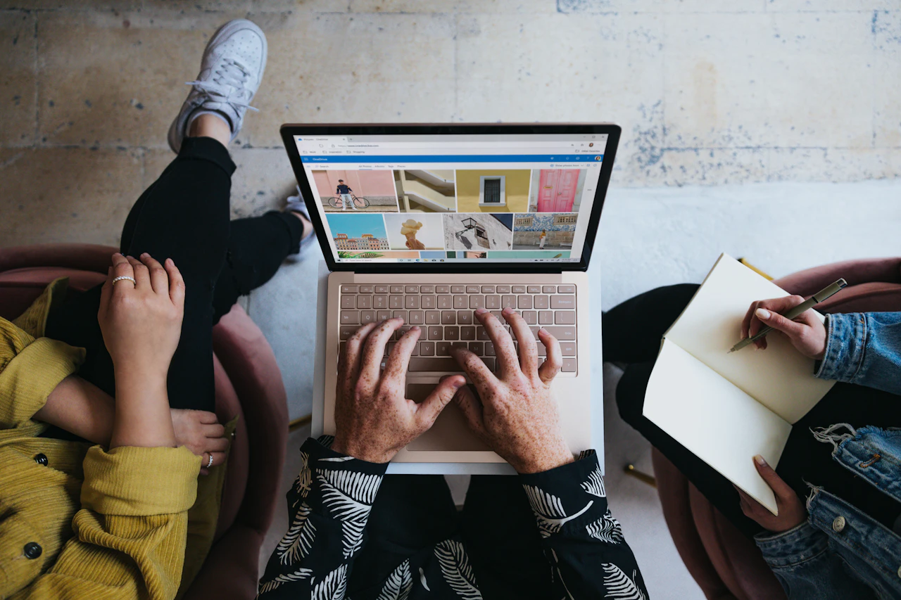 Sequencr AI Unveils Stratum to Enhance Marketing and Communications Efficiency