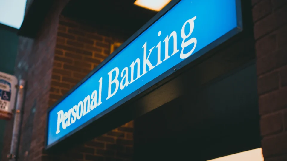 Lloyds Banking Group Embarks on AI Transformation with Microsoft E7