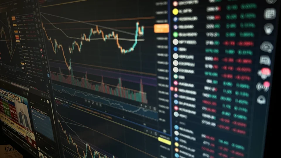 Semiconductor Stocks Bounce Back Amid AI Infrastructure Surge